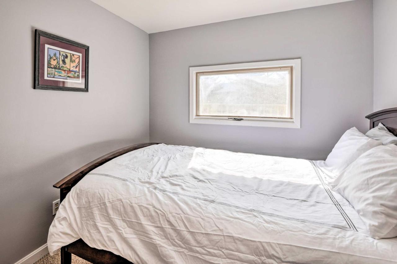 Mountain Condo With Views Near Hiking And Biking! Stowe Luaran gambar