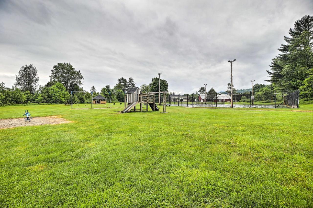 Mountain Condo With Views Near Hiking And Biking! Stowe Luaran gambar